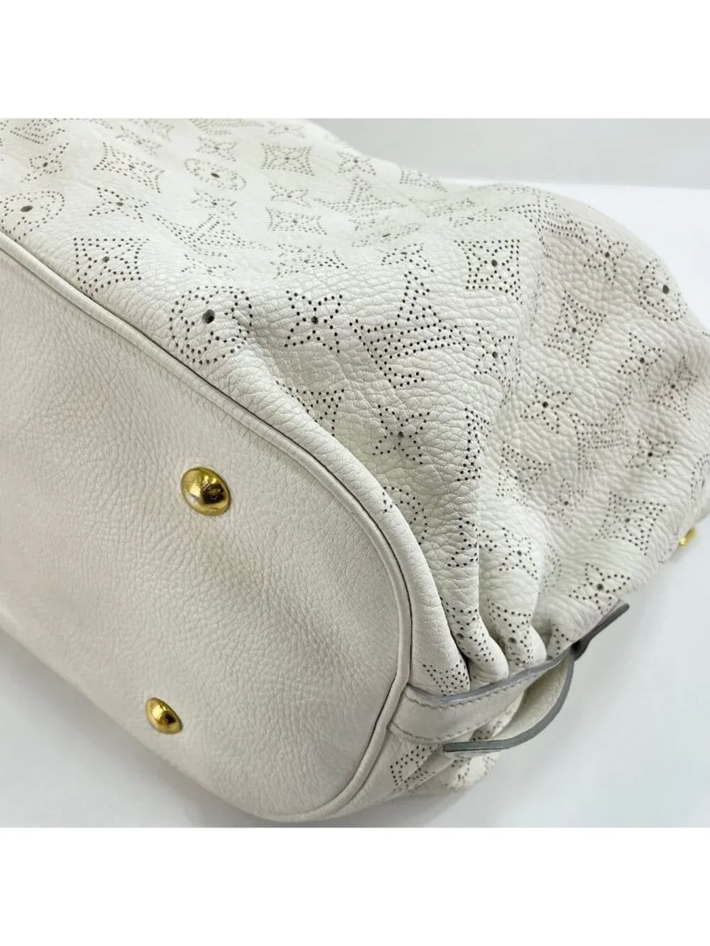 Louis Vuitton Shoulder Bag Mahina